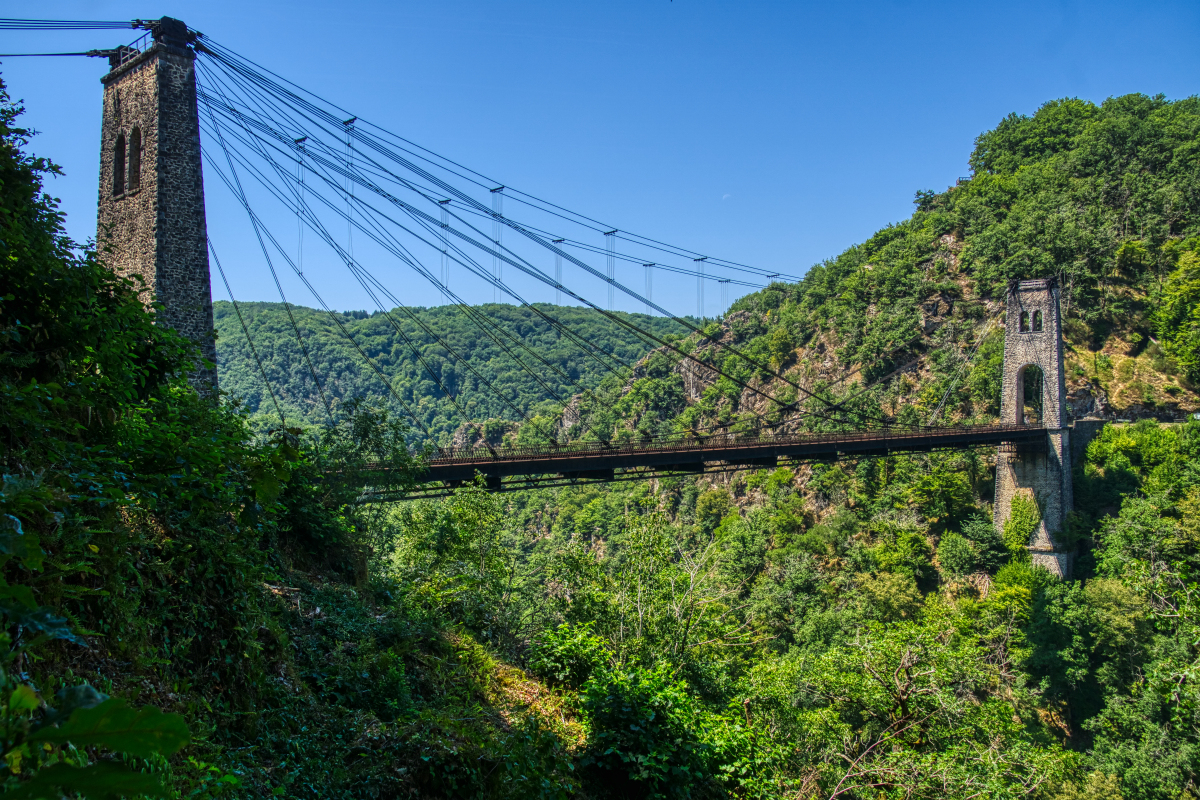 Viaduc des Rochers Noirs (Lapleau/Soursac, 1913) | Structurae