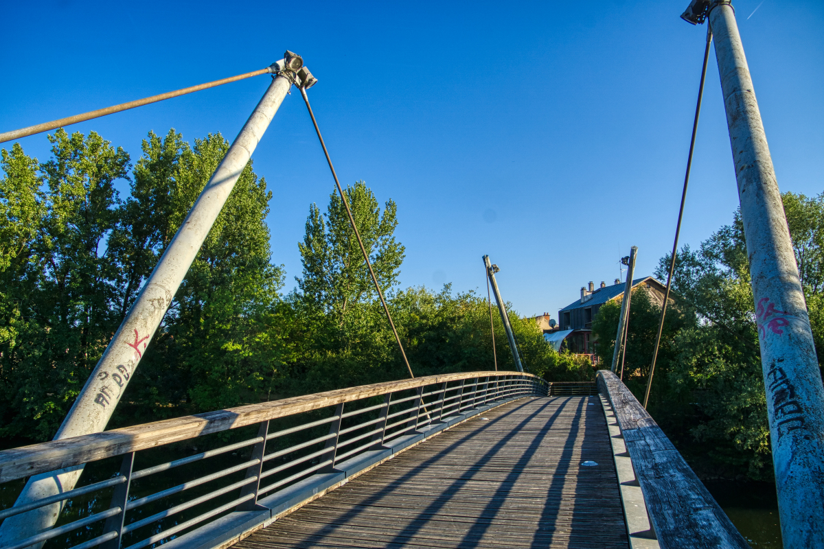 Geh- und Radwegbrücke Barnabé 