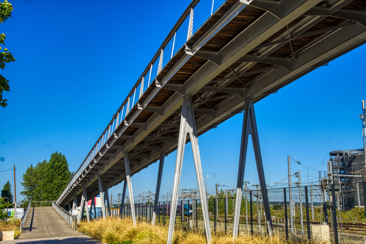 Footbridge at Angers Saint-Laud Station / Dietmar Feichtinger Architectes