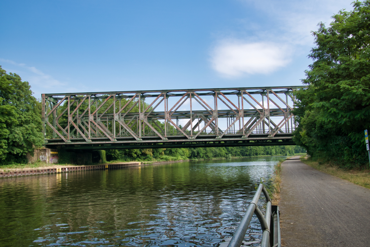 Railroad Bridge No. 307-2 (Duisburg, 1952) | Structurae