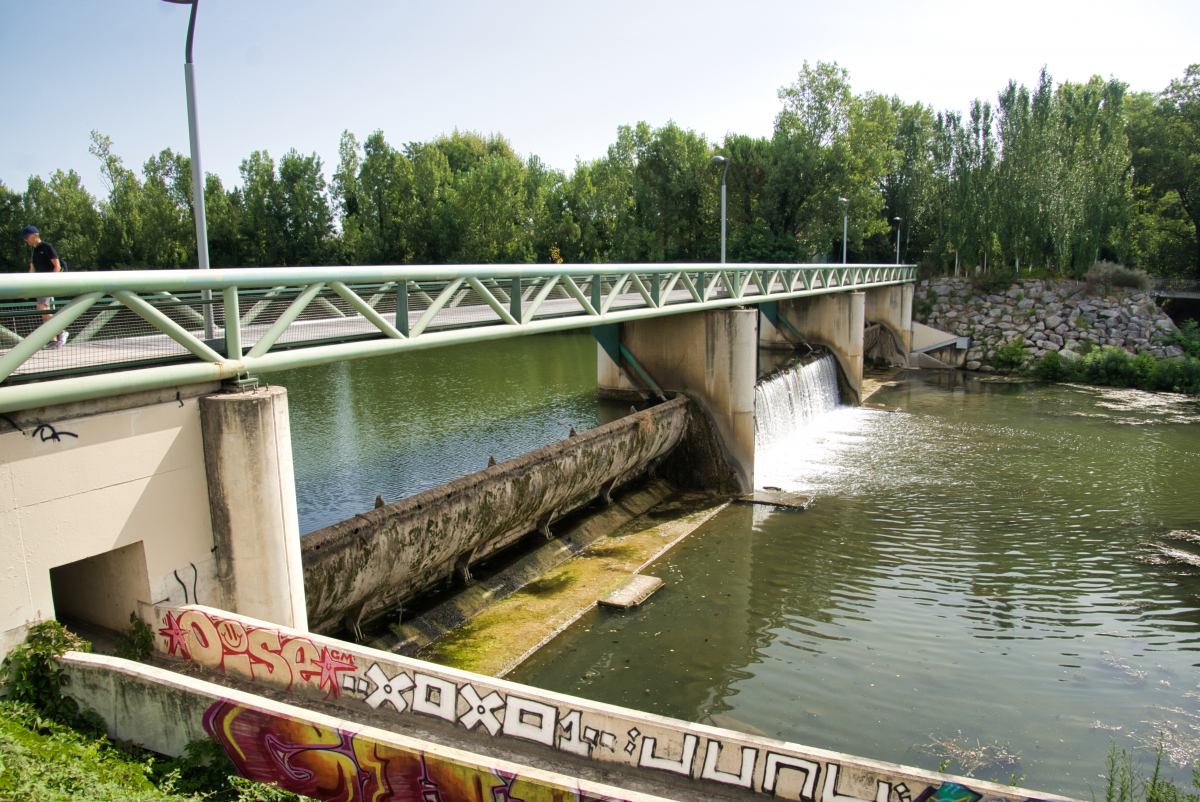 Montpellier Dam & Footbridge 