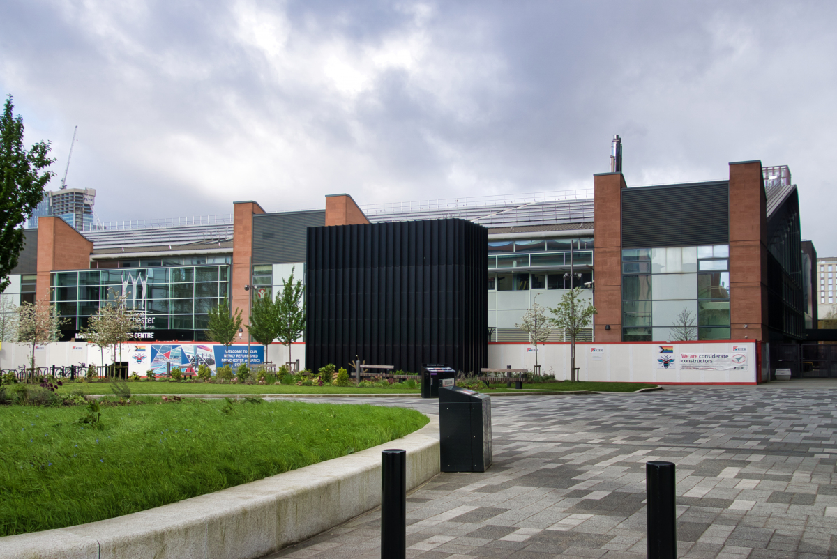 Manchester Aquatics Centre (Manchester, 2000) | Structurae