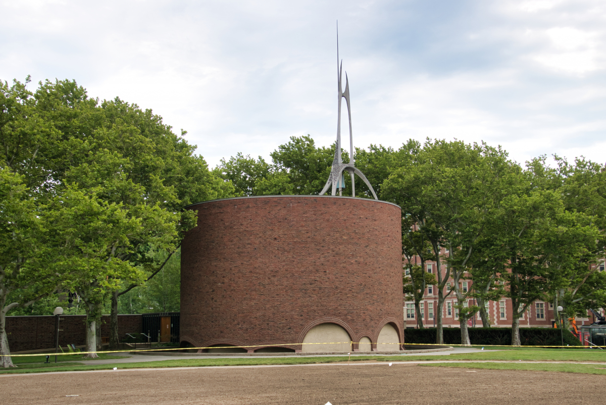 Structurae [en]: MIT Chapel