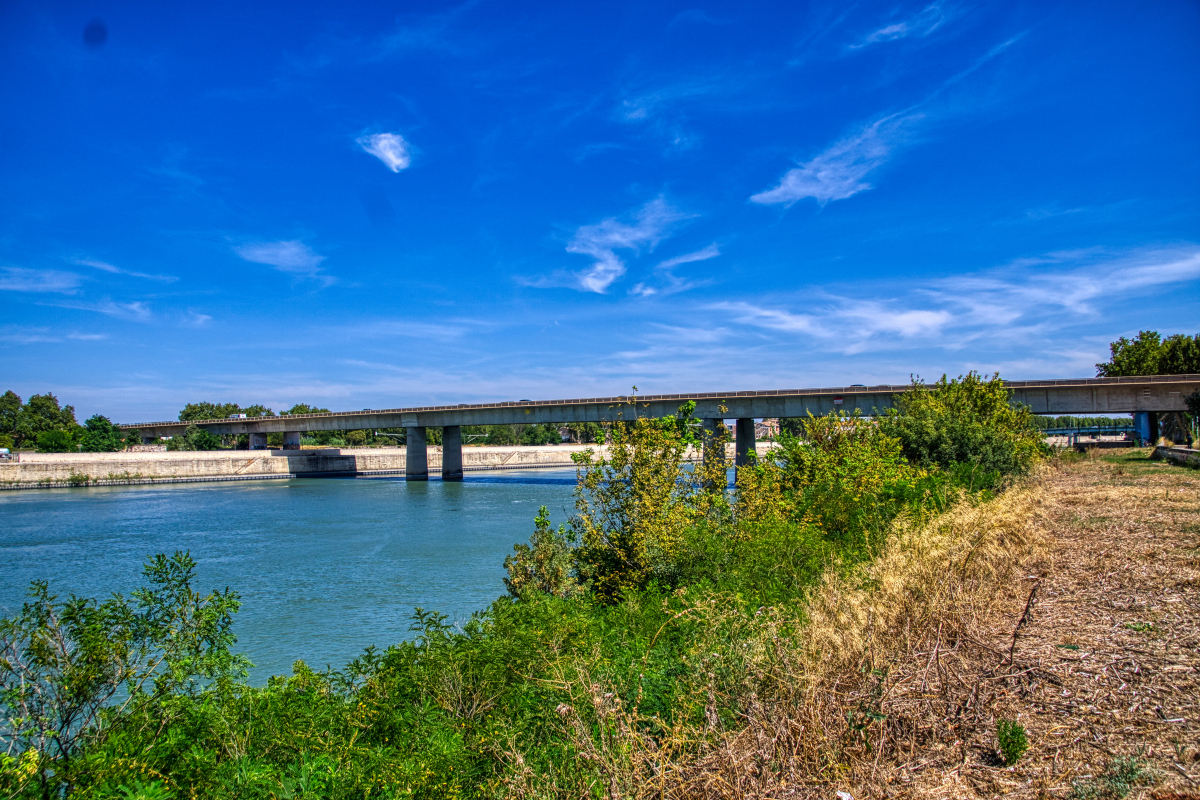 Pont de la RN113 sur le Rhône 