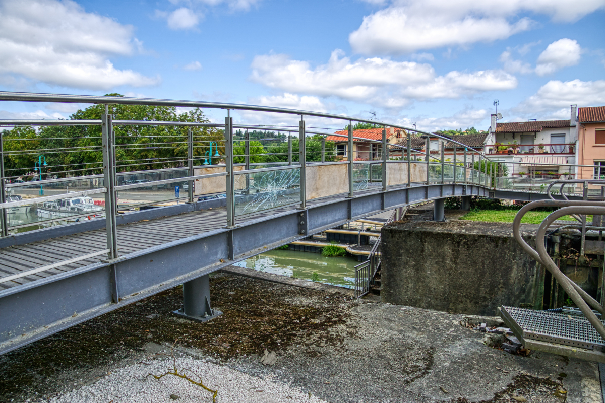 Passerelle de Moissac 