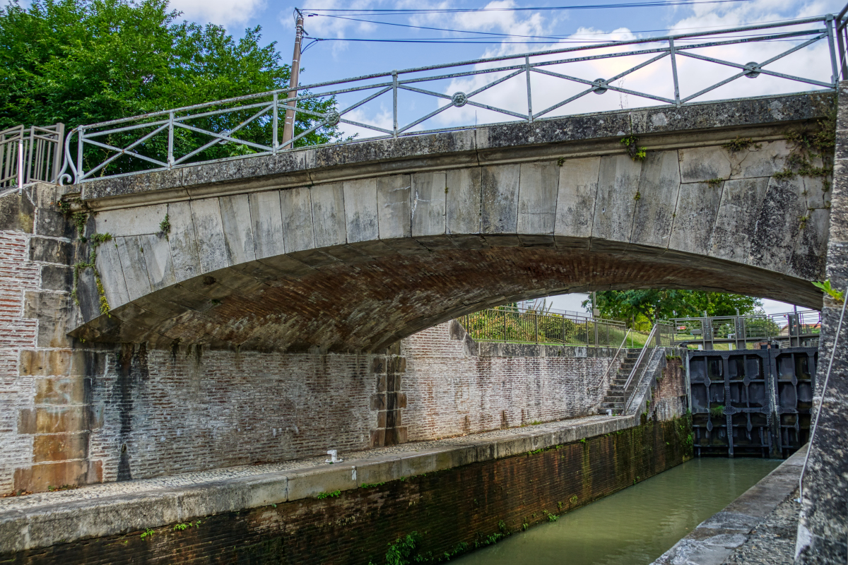 Pont du chemin de la Rhode 