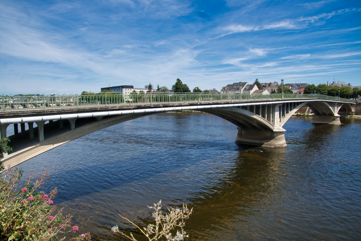 Camille de Hogues Bridge (Châtellerault, 1900) Structurae