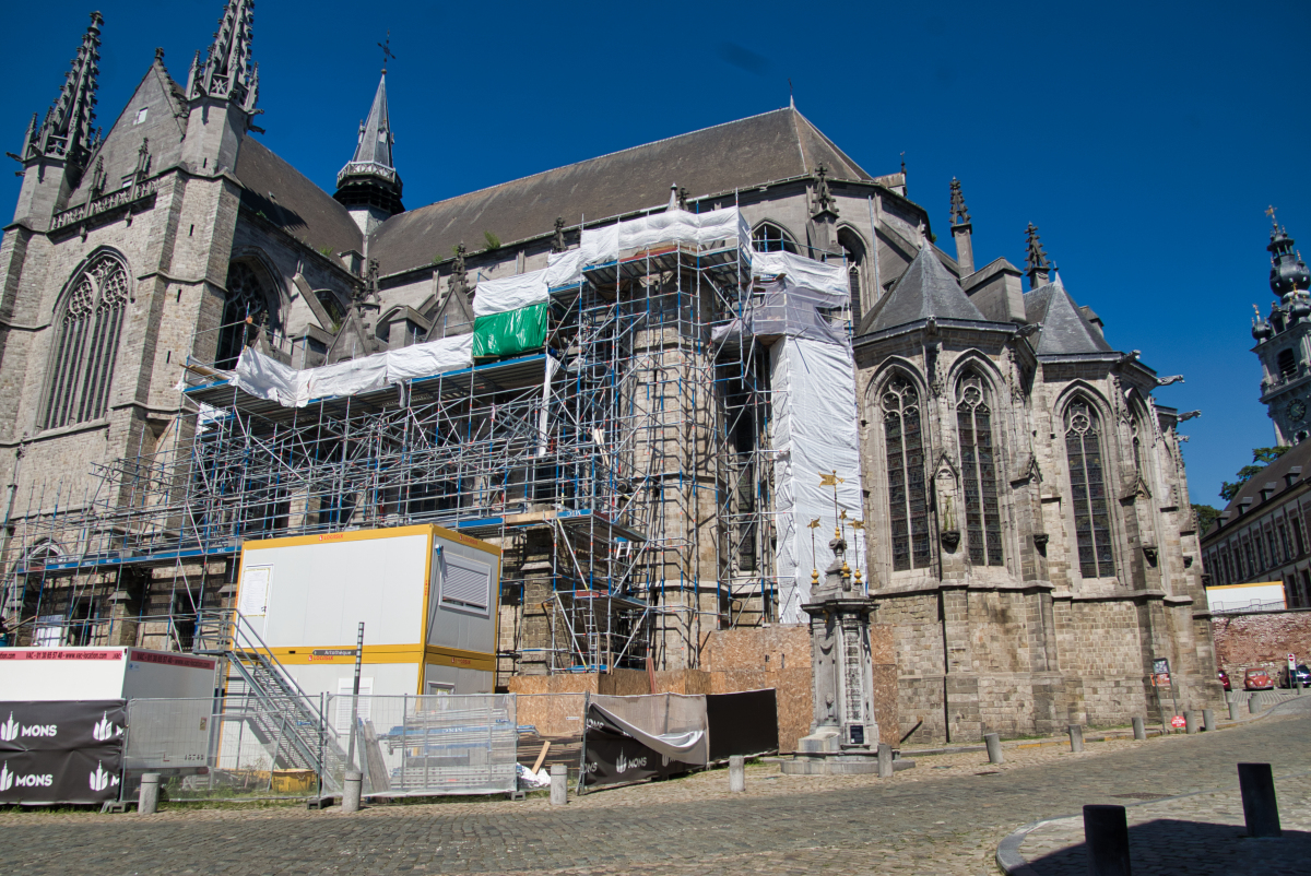 Saint Waltrude Collegiate Church 