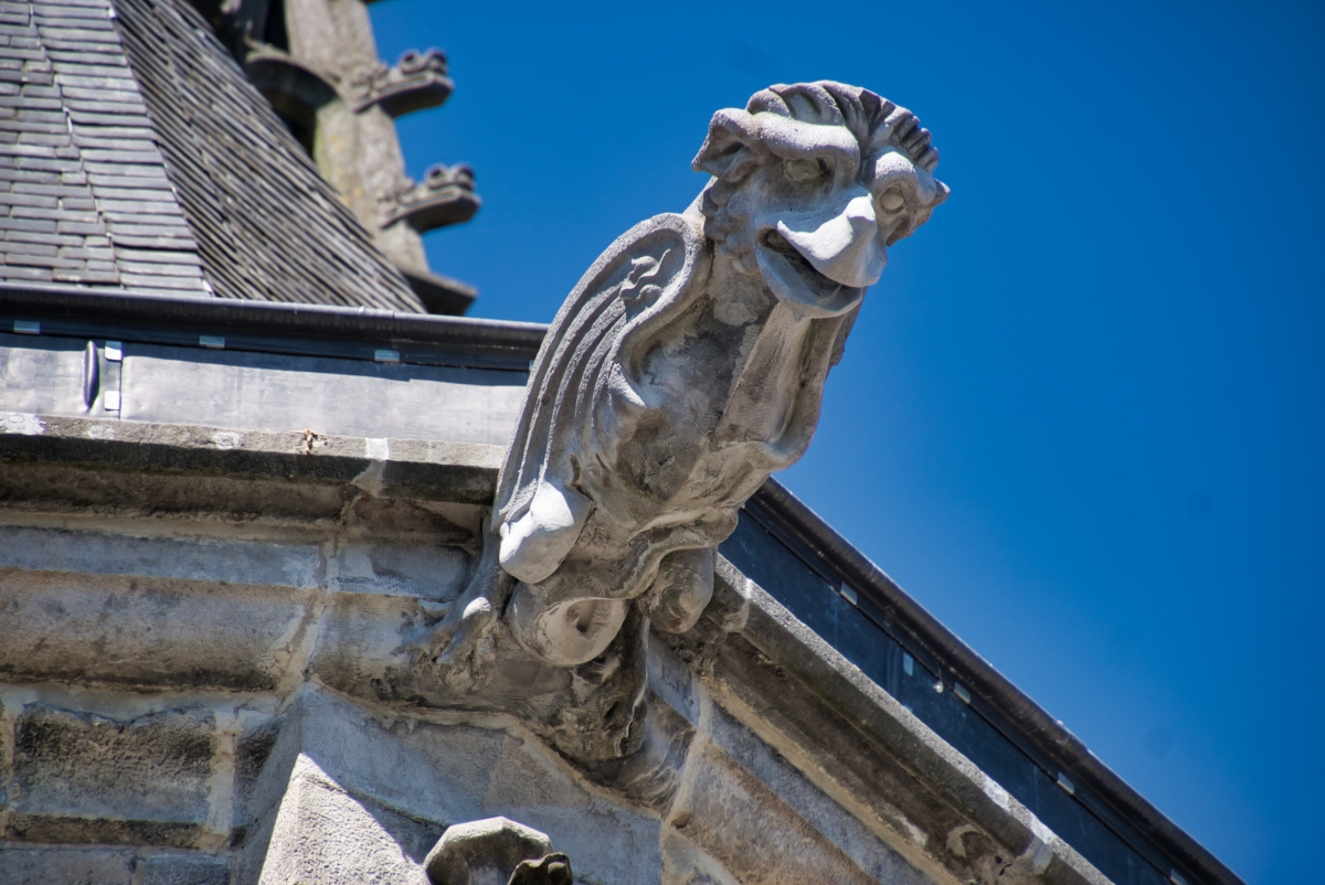 Saint Waltrude Collegiate Church 