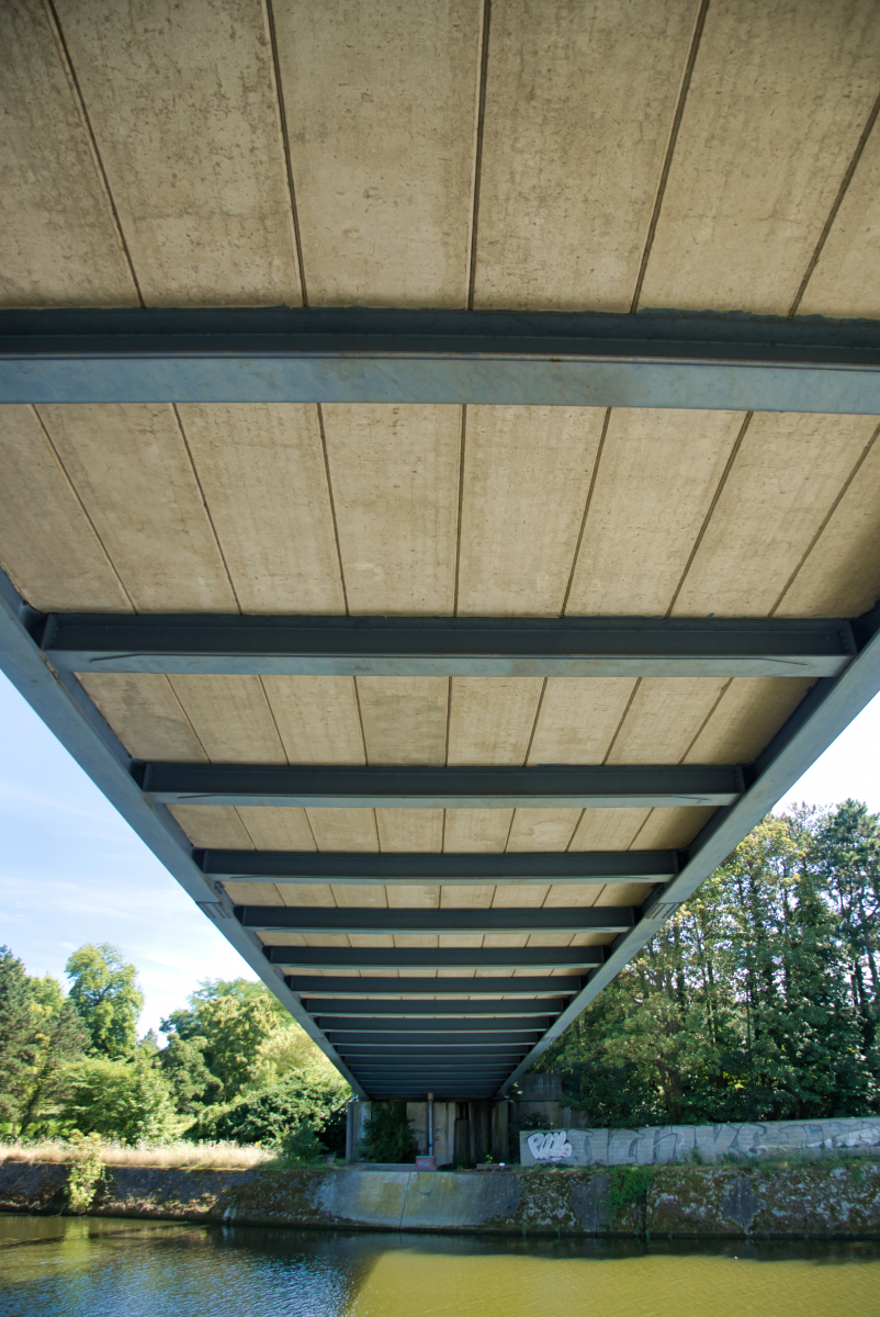 Pont-métro de Monceau 