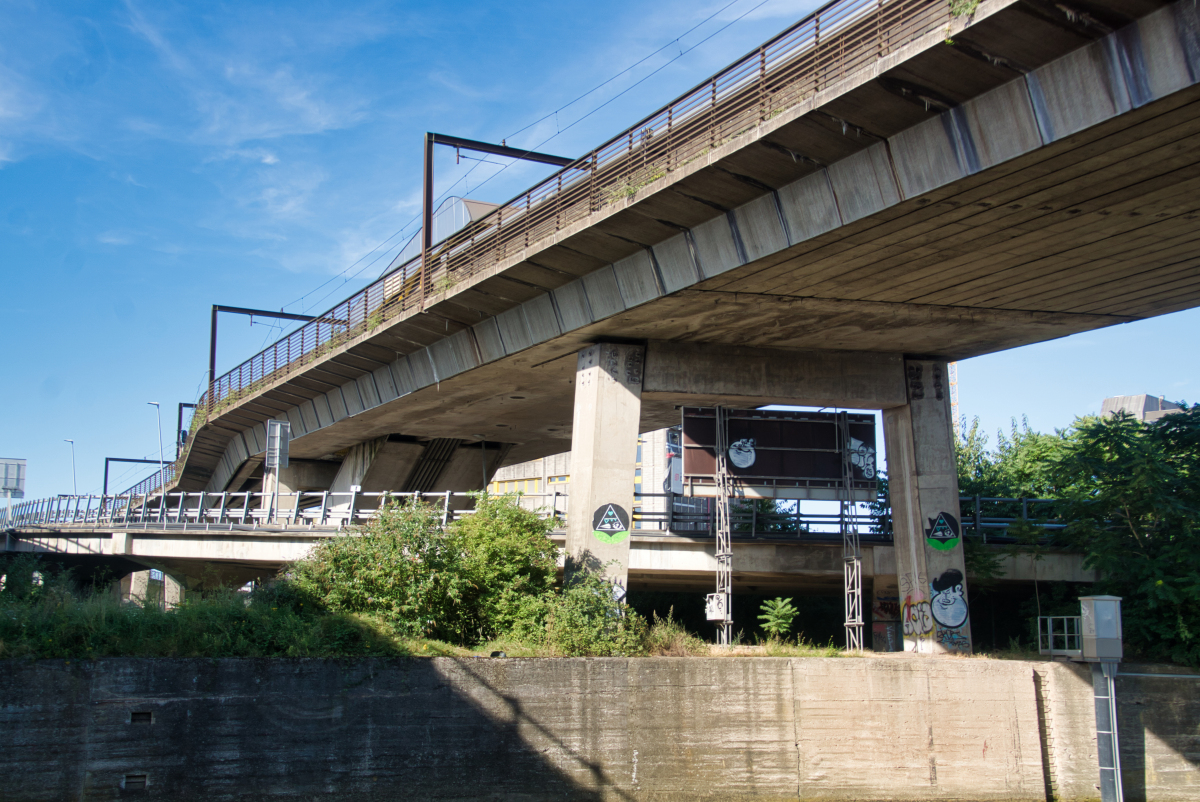 Station La Villette & franchissement de la Sambre 