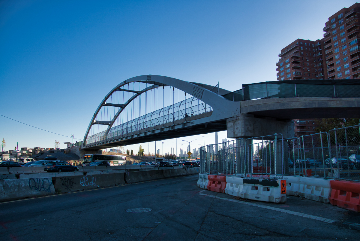 Delancey Street Pedestrian Bridge 