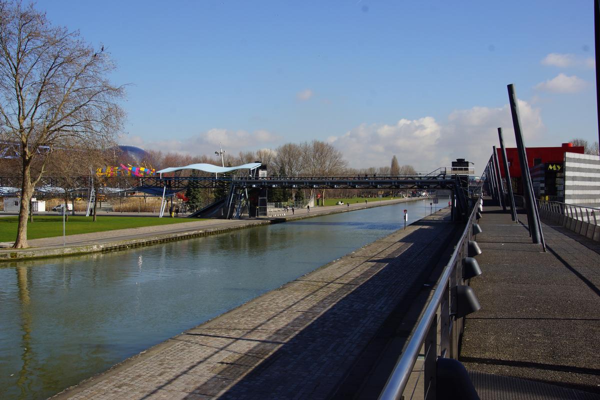Hochsteg im Parc de la Villette, Ourcq-Kanal 
