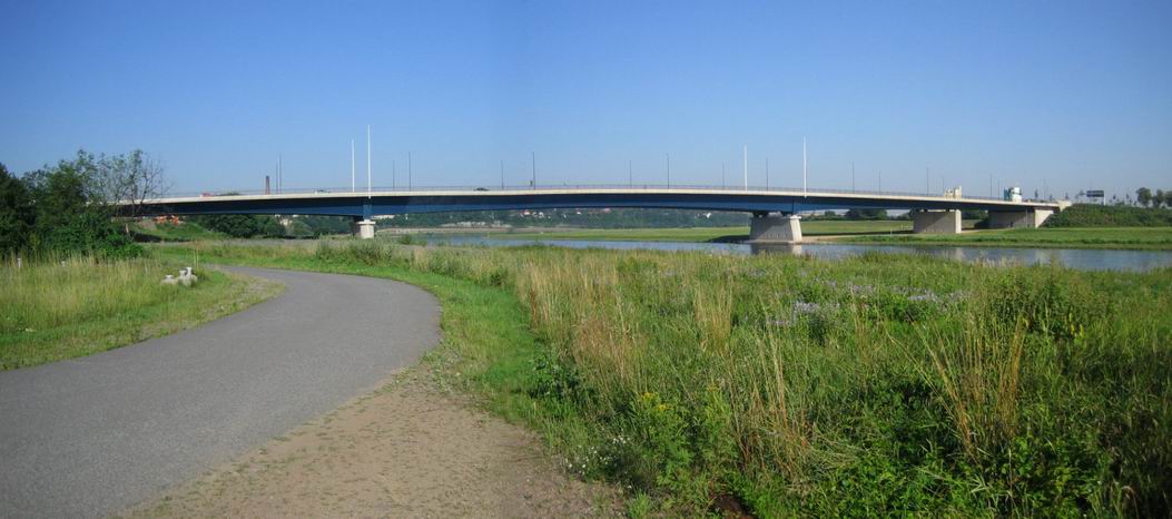 Flügelwegbrücke in Dresden 