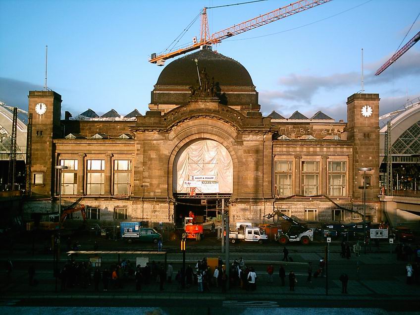 Dresden Hauptbahnhof, Empfangsgebäude zu Beginn der Umbauarbeiten 