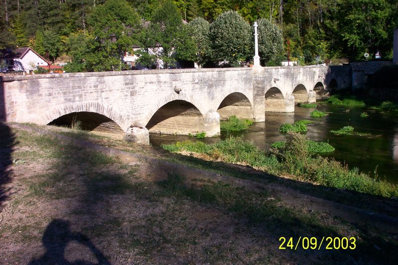 Pont de l'ancienne laiterie, Condes 