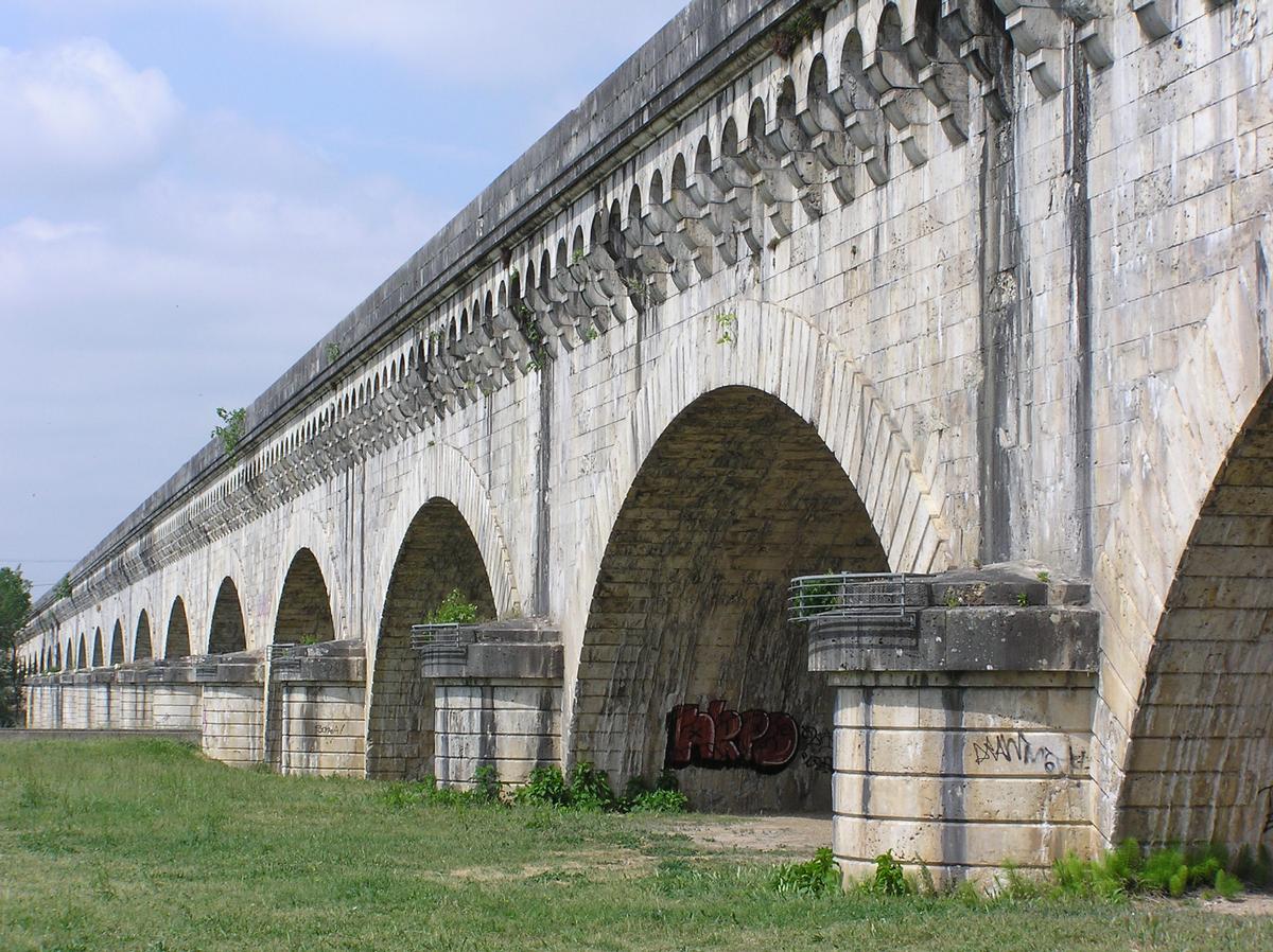 Garonne-Kanalbrücke Agen 
