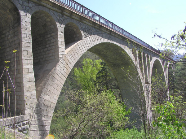 Entre Annot et Saint-Benoît (pont-rail), Annot, Alpes de Haute Provence 