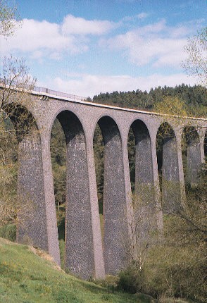 Viaduc d'ArquejolPont rail (désafecté)RauretHaute Loire 