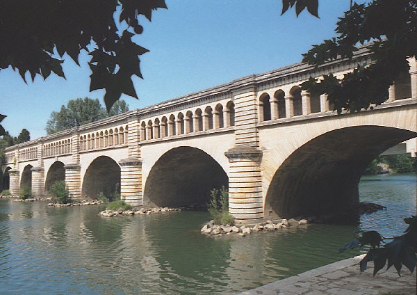 Pont CanalBéziersHérault 