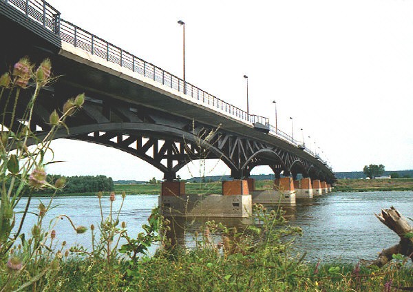 Pont François Mitterrand (pont-route), Blois, Loir et Cher 