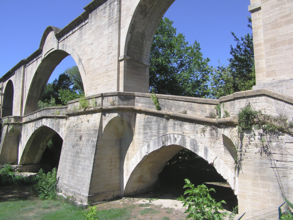 Carpentras Aqueduct 