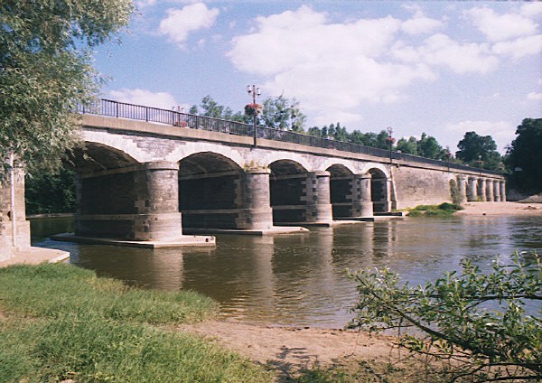 Les Ponts de Cé (pont-route), Angers, Maine et Loire 