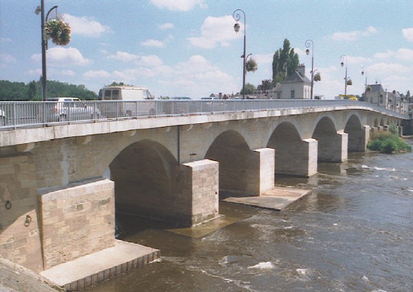 Chinon (pont-route), Indre et Loire 