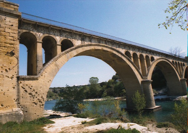 Collias (pont-route), Gard 