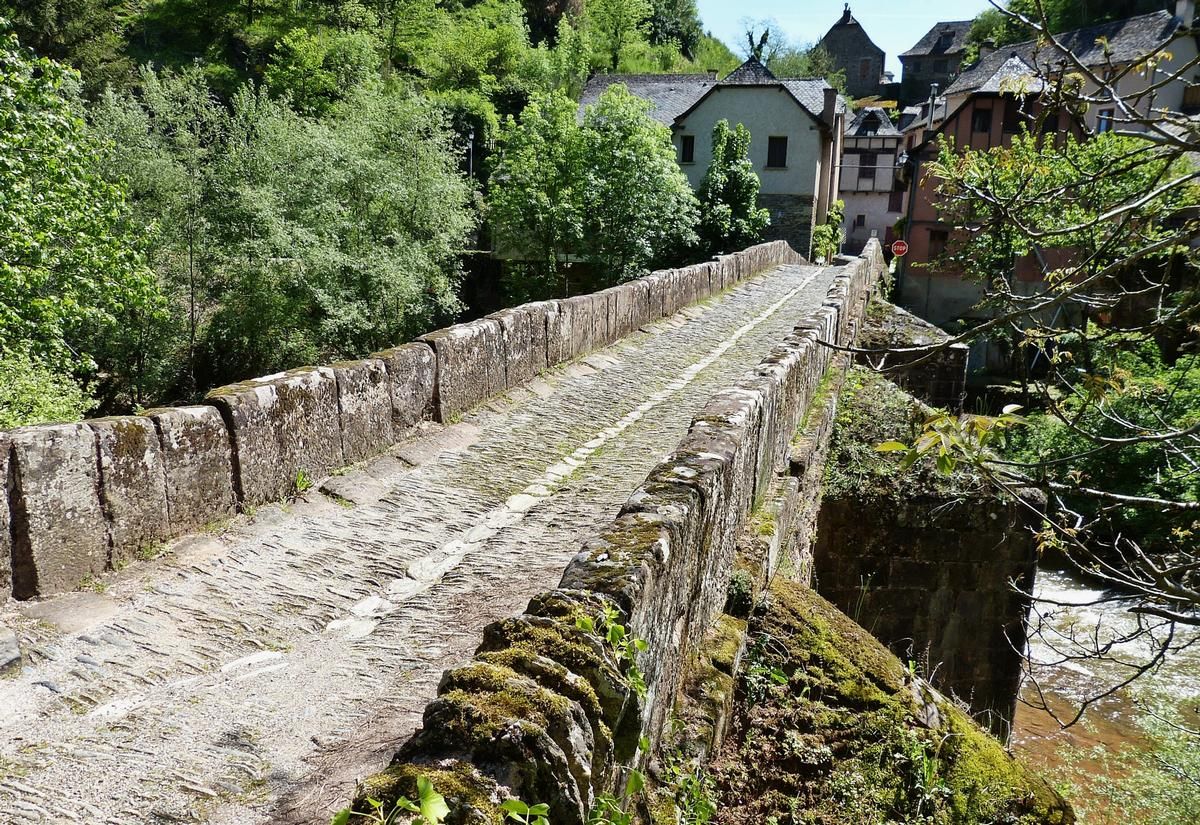 Pont romain de Conques, Conques,  44°35'53.57"N    2°23'33.11"E, Aveyron 