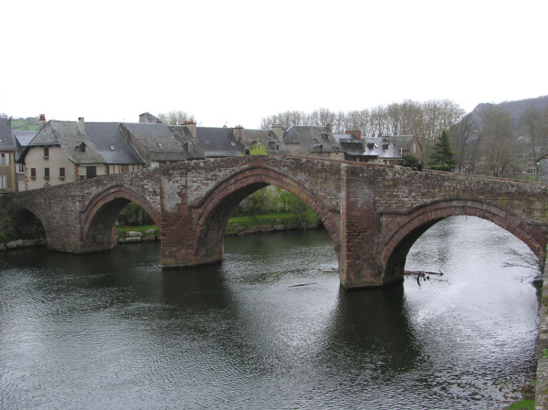 Lotbrücke Espalion 