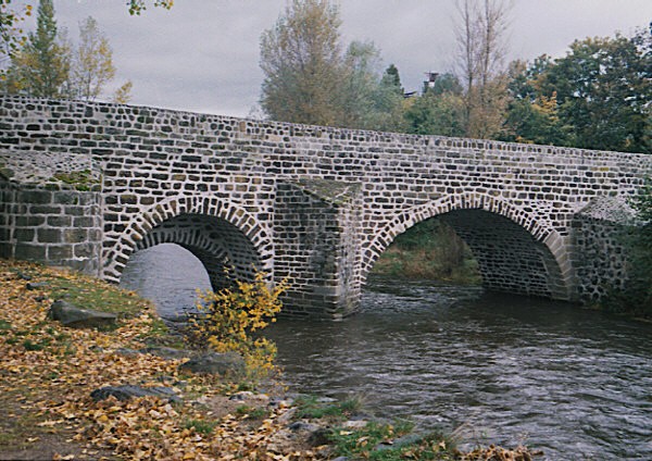 Pont d'Estrouillas (pont-route), Le Puy en Velay, Haute Loire 