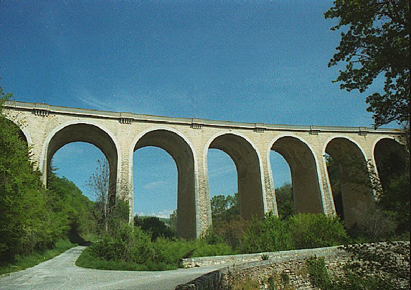 Viaduc de ForcalquierAlpes-de Haute ProvencePont-Rail (Désafecté) 