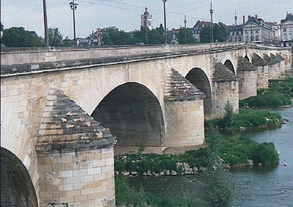 Pont George V (pont-route), Orlèans, Loiret 