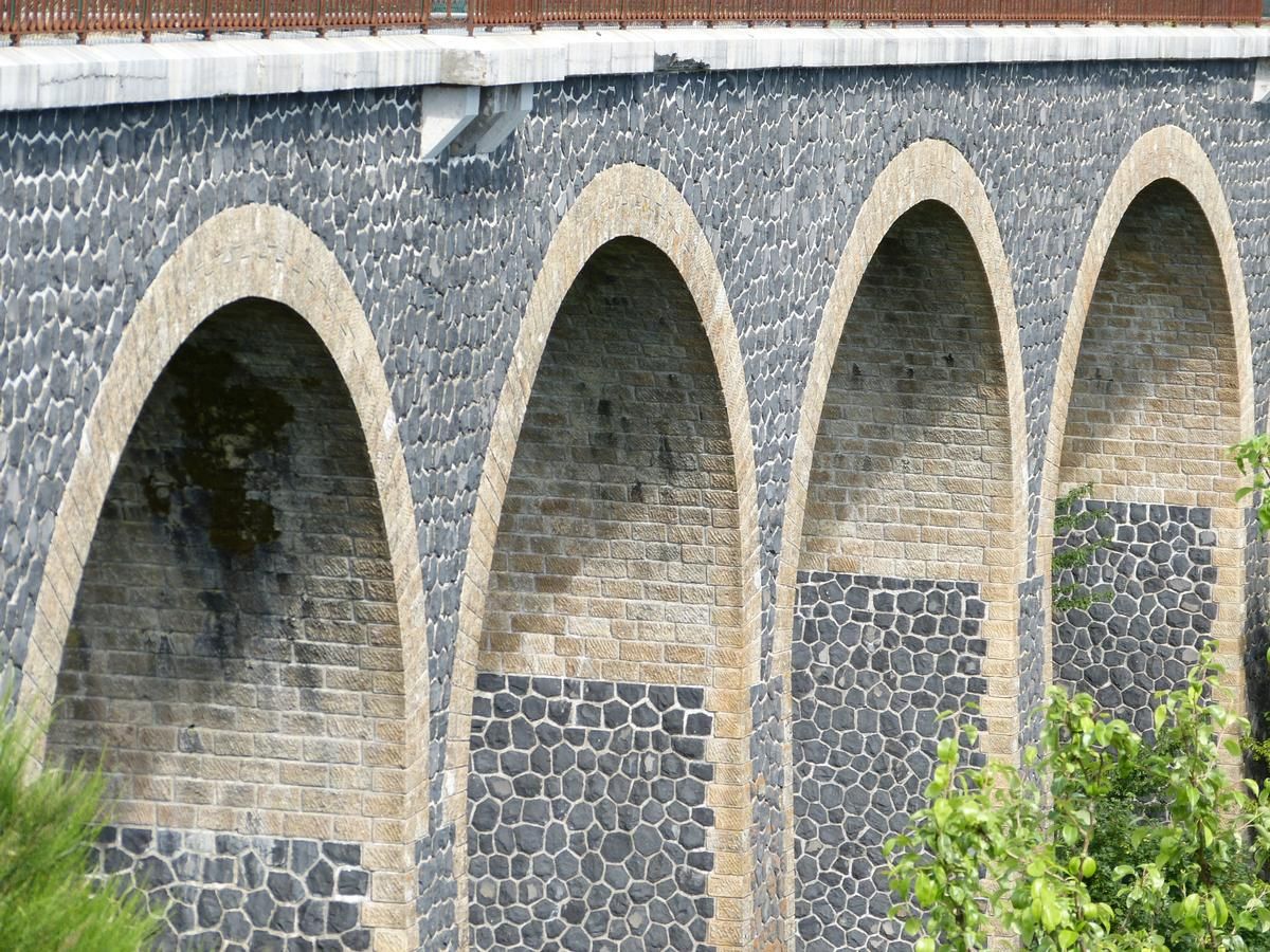 Viaduc de La Bargeasse, Saint Etienne du Vigan,  44°46'50.03"N    3°51'0.13"E, Haute Loire 