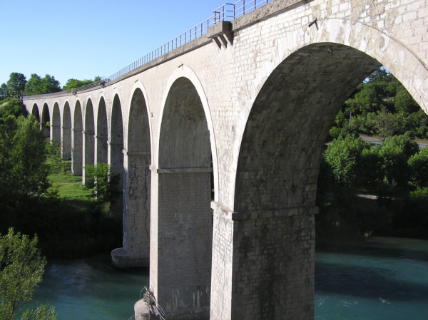 Viaduc ferroviaire du BuechSisteronAlpes de Haute Provence 