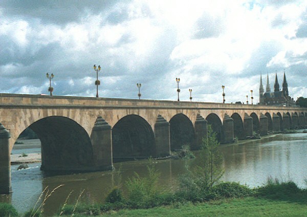 Regemortes-Brücke, Moulins 