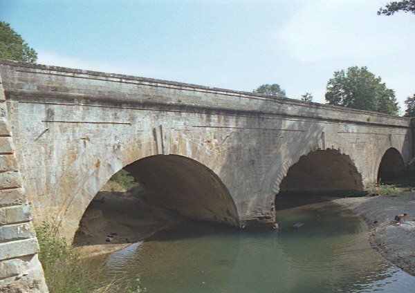 Mirepeisset Canal Bridge 