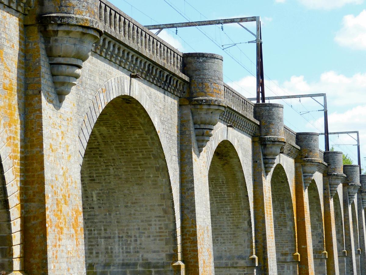 Viaduc ferrovière de Rocherolles, Bersac sur Rivalier, Haute-Vienne 