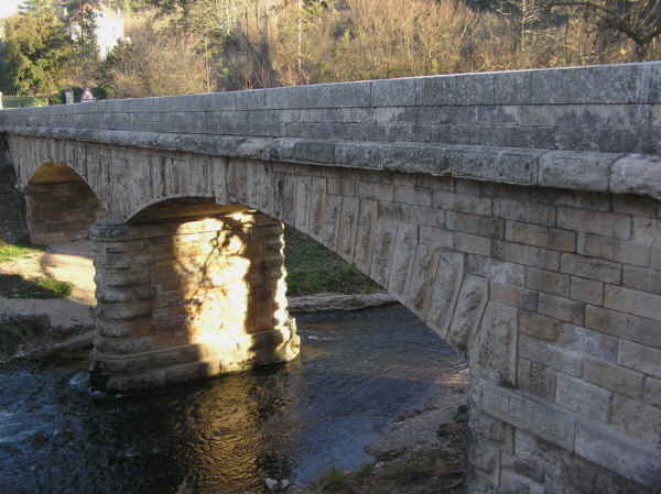 Strassenbrücke Roquefavour 