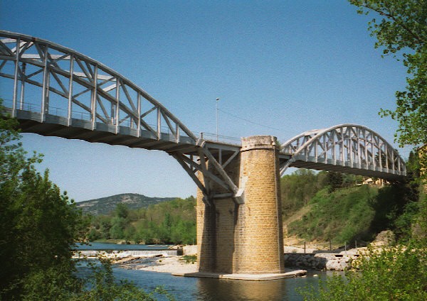 Brücke in Salavas, Frankreich 