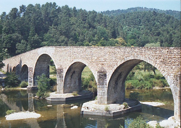 Vieux pont (pont-route), Saint-Jean-du-Gard, Gard 