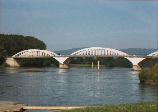 Pont de Thoissey (pont-route), Saône et Loire 