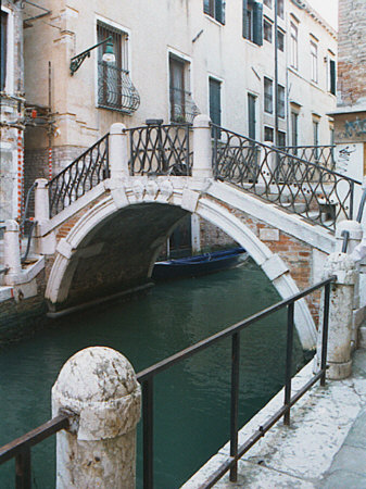 Ponte San Gregorio, Venice, Italy 