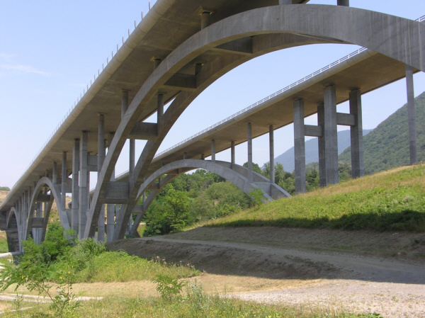 Crozet Viaduct (Vif, 1999) 