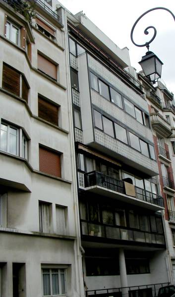 Immeuble du 24 rue Nungesser et Coli, Paris, par Le Corbusier 