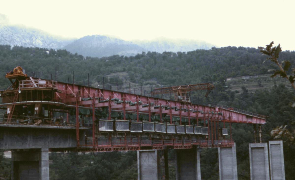 Autoroute A8 – Brücke im Bau zwischen Menton und der italienischen Grenze 