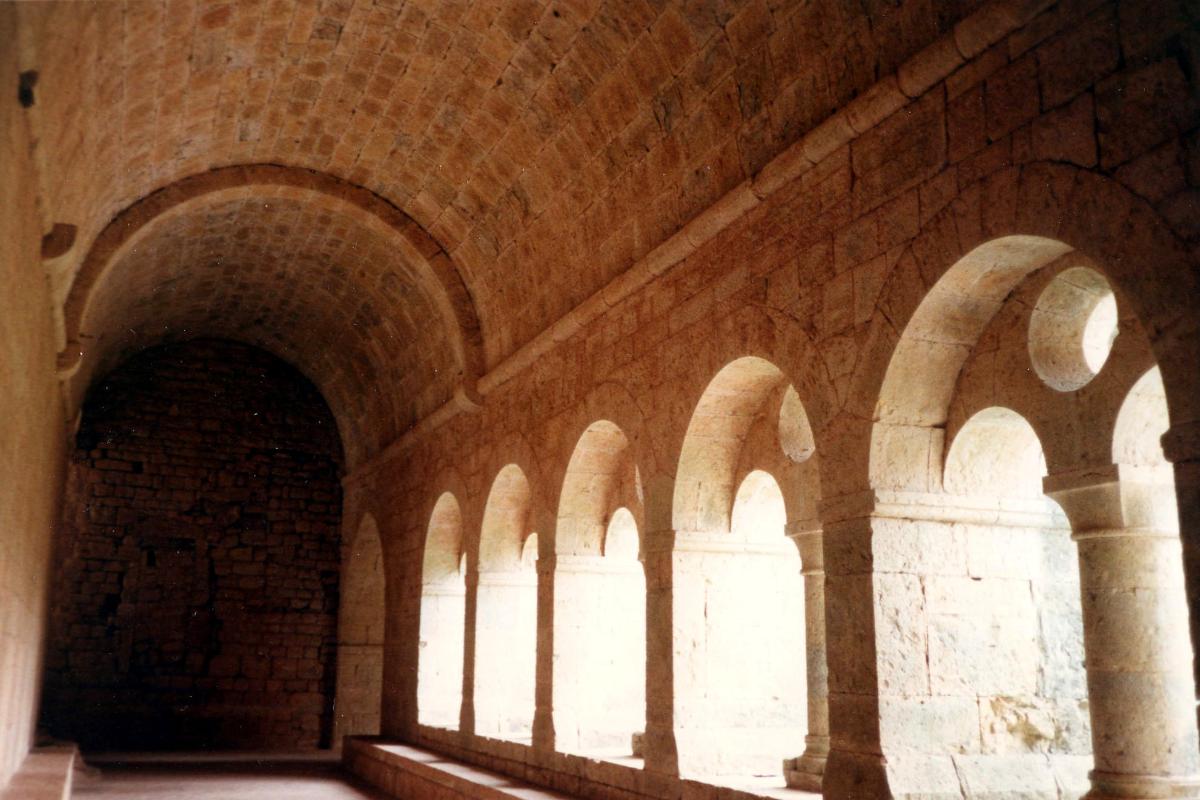Abbaye du ThoronetGalerie du cloître 
