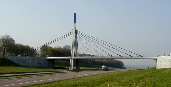 Pont de l'aire du Jura 