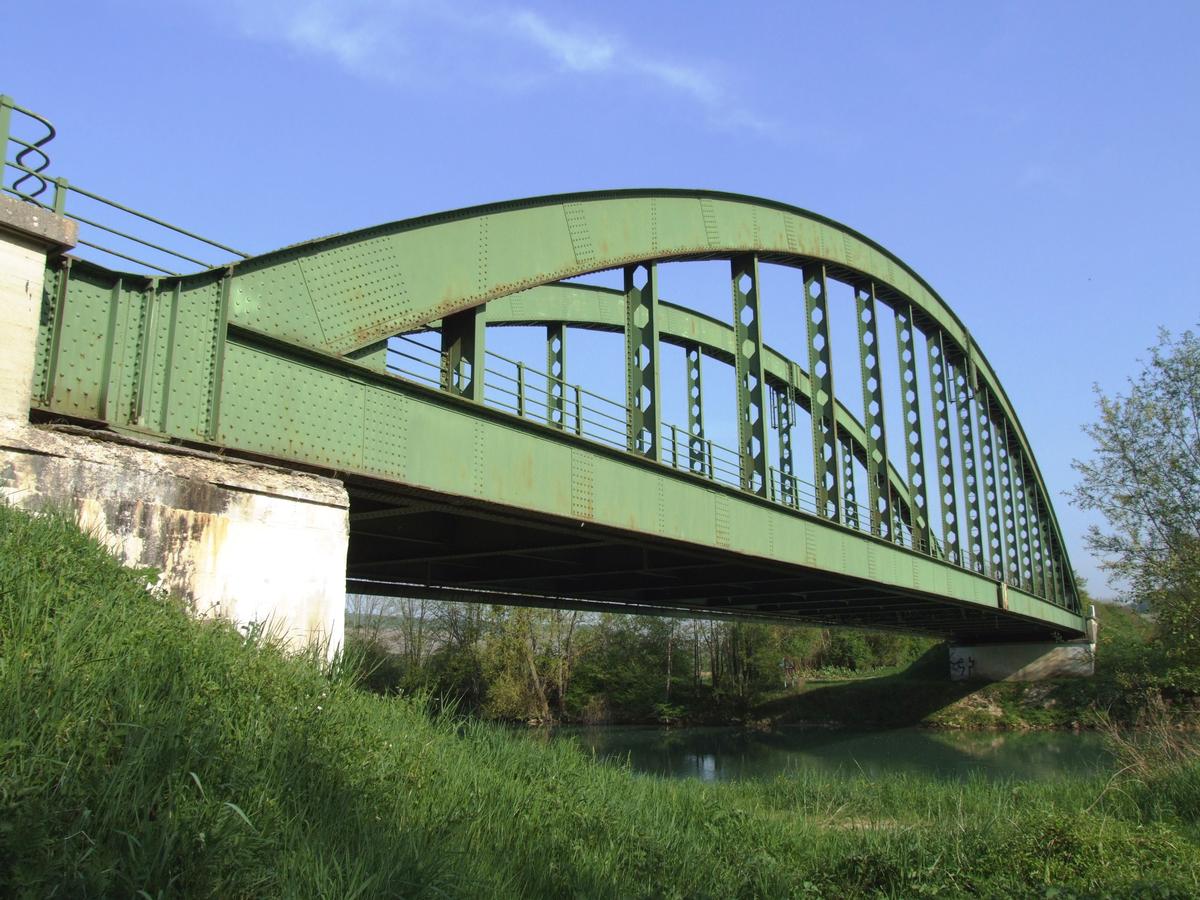 Bogenbrücke in Jaulgonne 